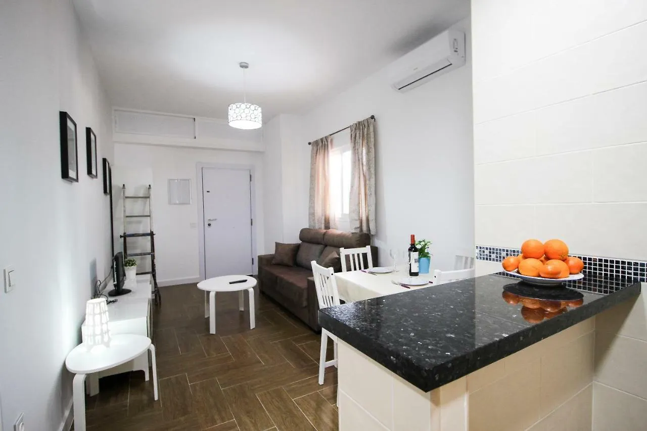 Daire Palacios 6, Nuevo, Playa, Barrio Tranquilo, Todos Los Servicios, Pa Málaga